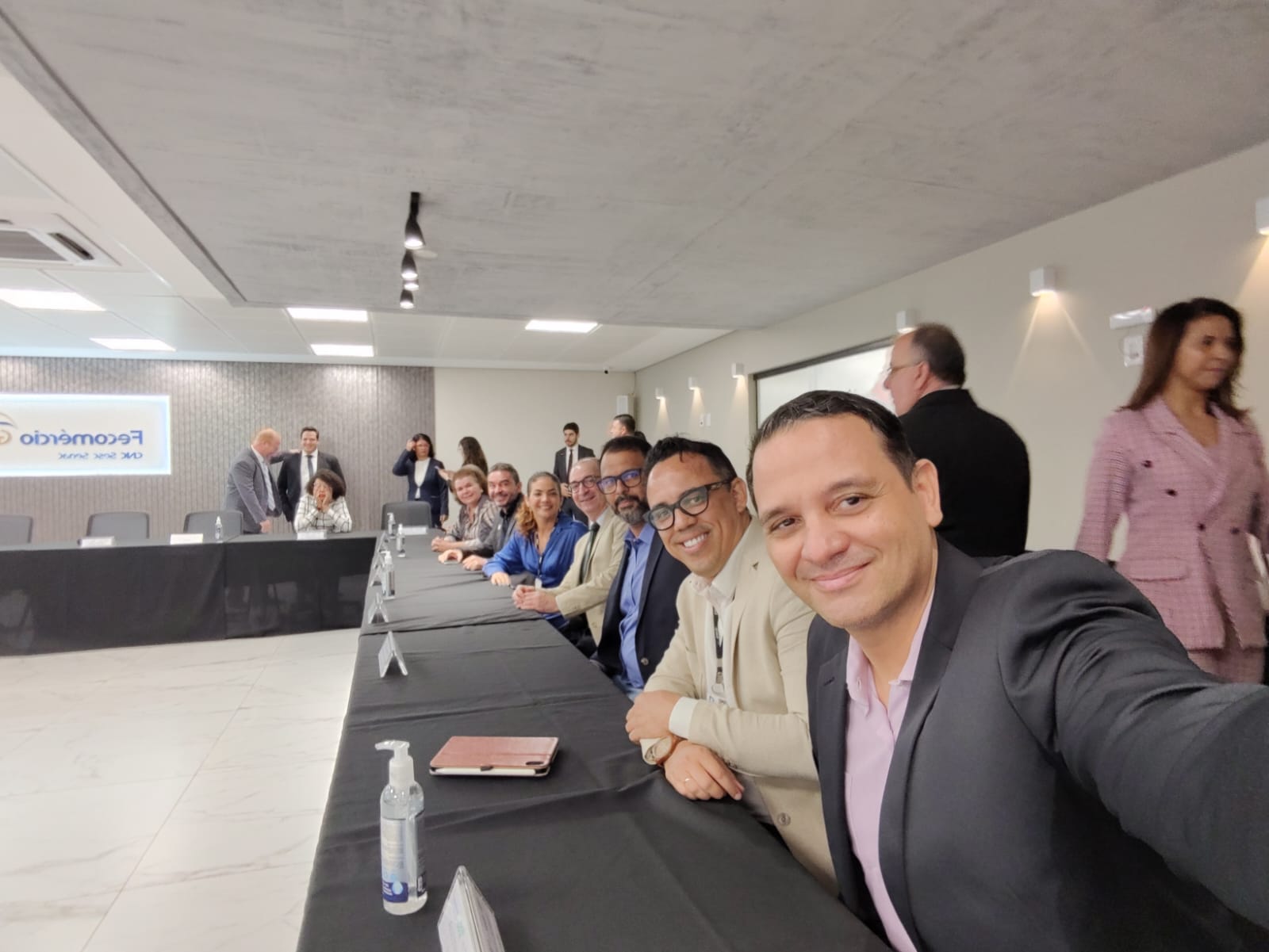 Docentes da UFG mostraram aos empresários como utilizar os novos programas